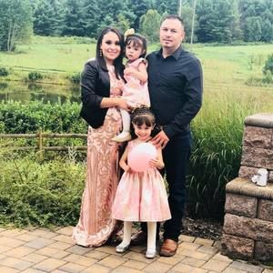 Meet your Posher, Ramona